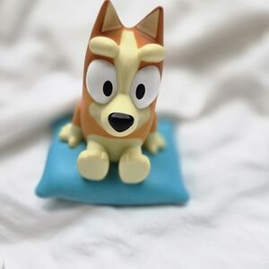 Goglow Bedtime Handy Bingo Nightlight, 2-in-1 Interactive Toddler Light & Flashl